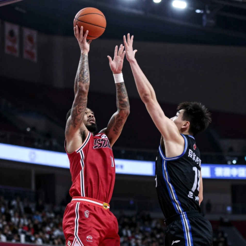 Mike James, tuổi 36 và bản hợp đồng phụ thuộc: Khi Efes chờ Larkin trước khi ký ngôi sao Mike James, tuổi 36 và bản hợp đồng phụ thuộc: Khi Efes chờ Larkin trước khi ký ngôi sao
