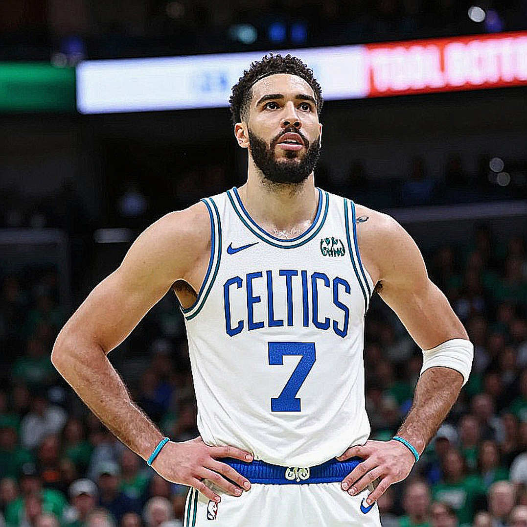 Kanter Freedom sues Chicago Sky: The 'define a woman' T-shirt and the legal battle at Wintrust Arena