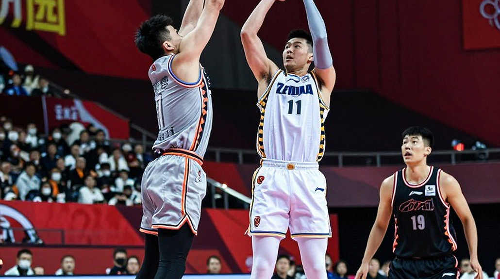 Đêm Blakeney ghi 8 quả ba điểm mà Hapoel vẫn thua: Bốn trận chưa đủ để gọi tên một vương triều Valencia