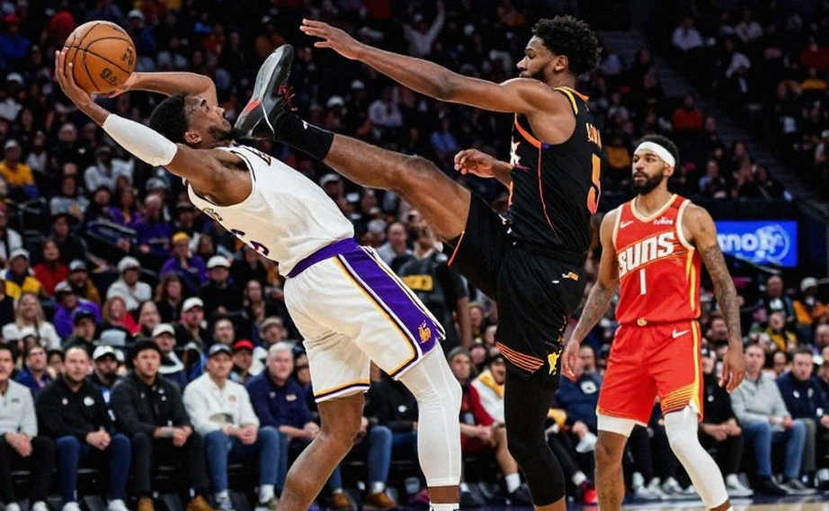 Milwaukee Bucks dời trận mở màn về 3 giờ chiều: một cuộc đàm phán lịch thi đấu giữa hai giải đấu