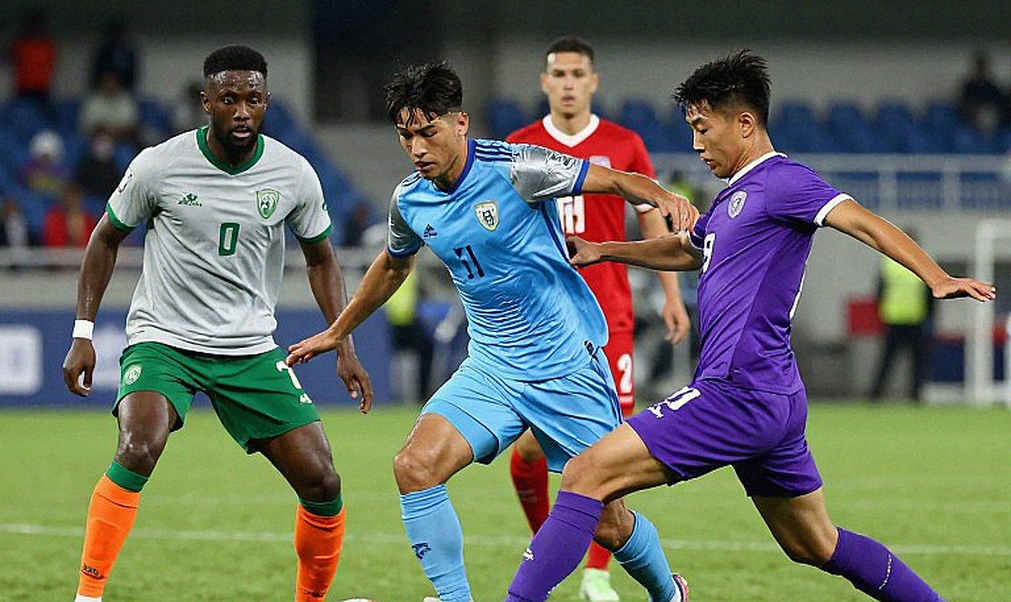 Persib thắng 2-1 tại Jepara: ba điểm mong manh và hai bàn thắng bị VAR tước Persib thắng 2-1 tại Jepara: ba điểm mong manh và hai bàn thắng bị VAR tước