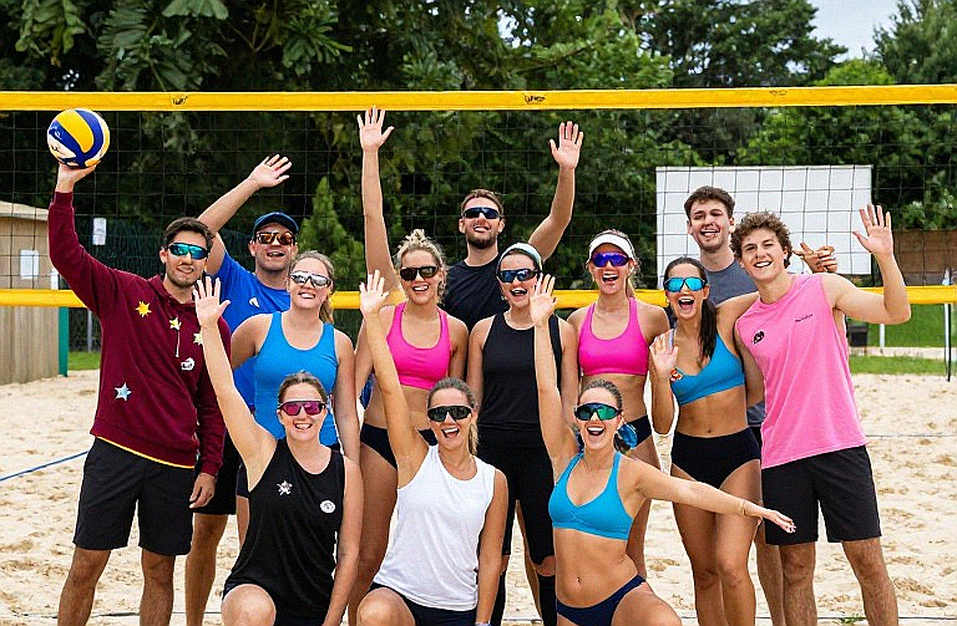 Nebraska giữ ngôi số một trong bảng Top 16 đầu tiên của NCAA: bảng thành tích đang che giấu điều gì