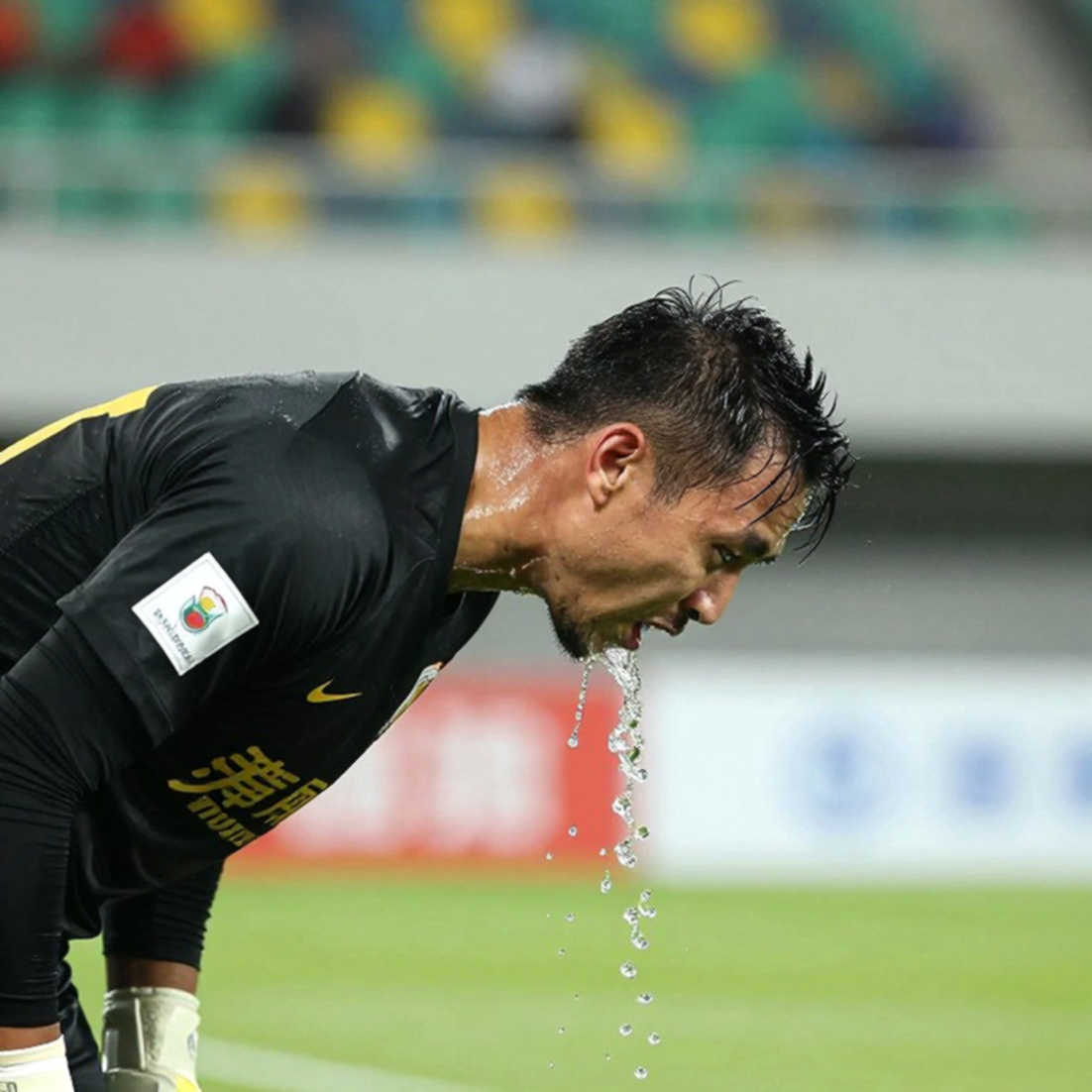 Vietnam's Urgent Khoa Ngô Call-Up: The Crack in the 23 and a Seven-Day Gamble
