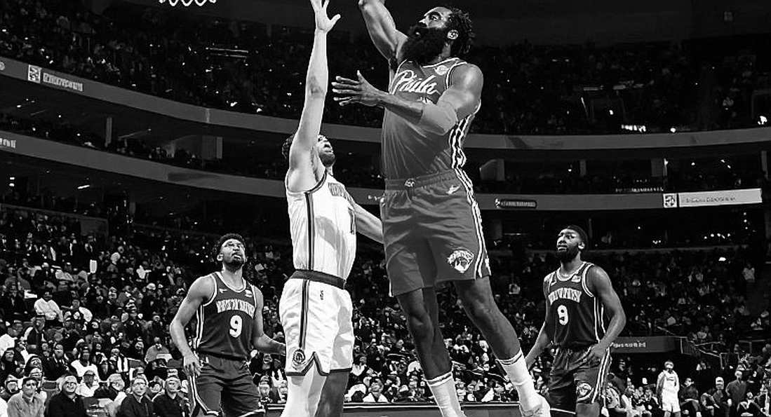 Tyler Dorsey muốn ở lại Olympiacos: Hợp đồng còn hai mùa, nhưng bản kê dòng tiền đang nói điều gì?