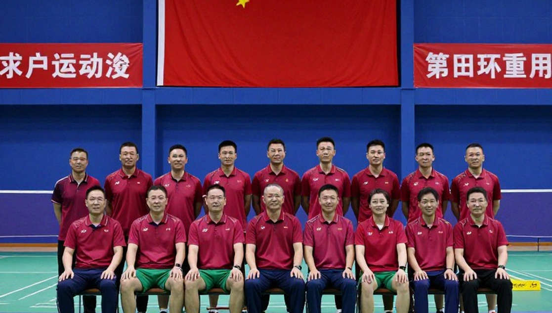 Tờ 21-5 và 23 phút: Người tiên phong đơn độc che giấu sự sụp đổ của một hệ thống Tờ 21-5 và 23 phút: Người tiên phong đơn độc che giấu sự sụp đổ của một hệ thống