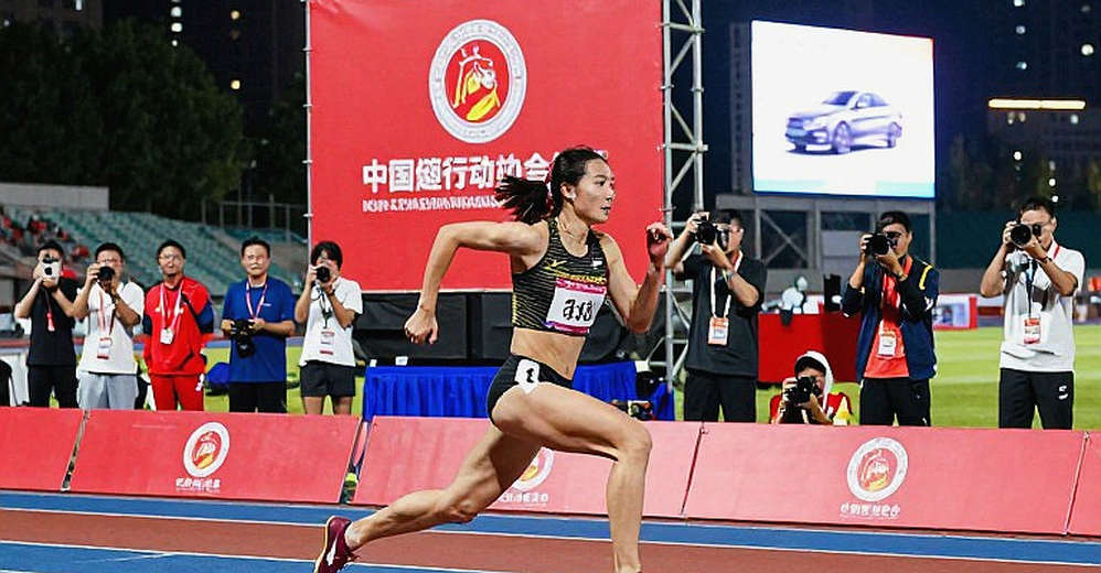 World Athletics giữ nguyên lệnh cấm Nga: khi Coe vừa dựng tường vừa hé cửa