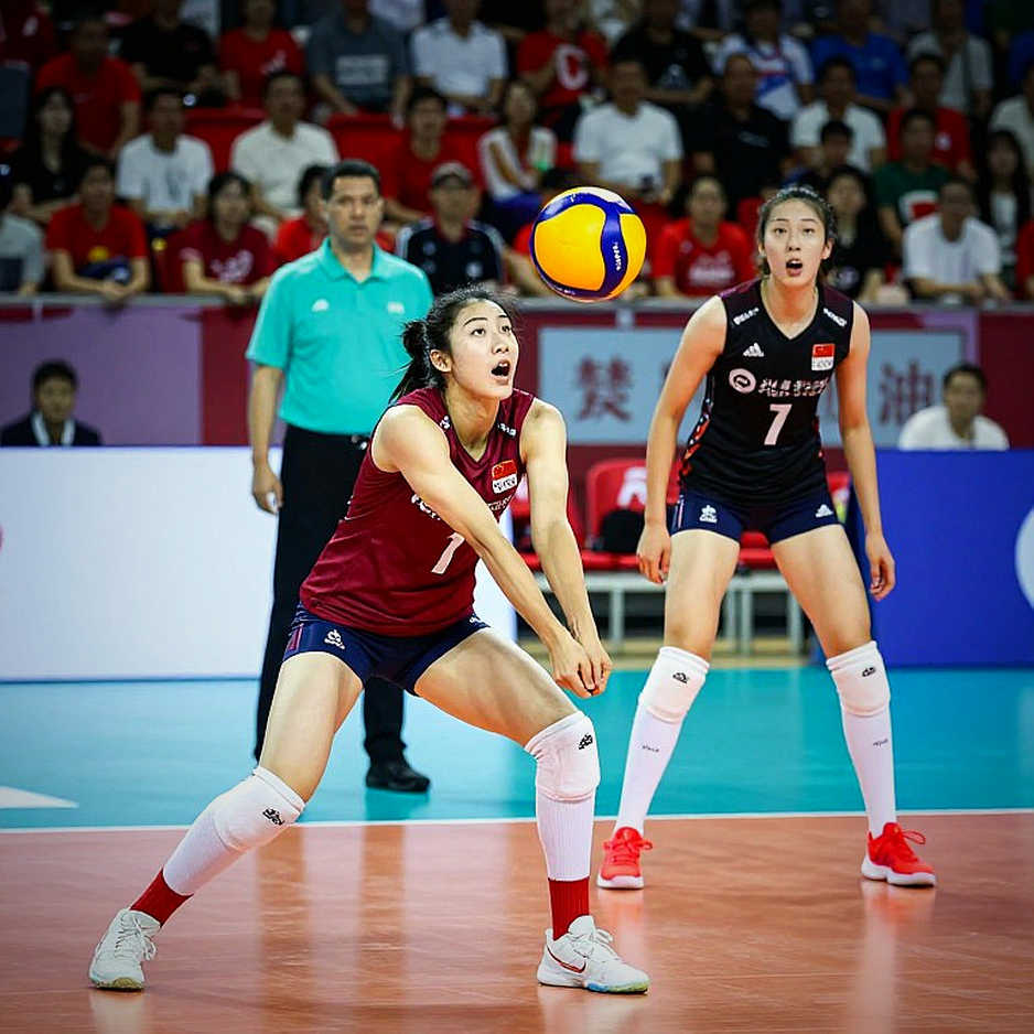 Hợp đồng, quỹ lương và những chiến binh thất trận: Mùa chuyển nhượng của bóng chuyền Đông Nam Á