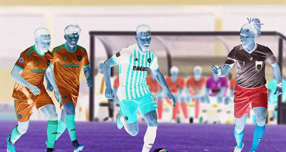 Phút 15: một cùi chỏ, một thẻ đỏ và bài học V-League chưa ai muốn học Phút 15: một cùi chỏ, một thẻ đỏ và bài học V-League chưa ai muốn học