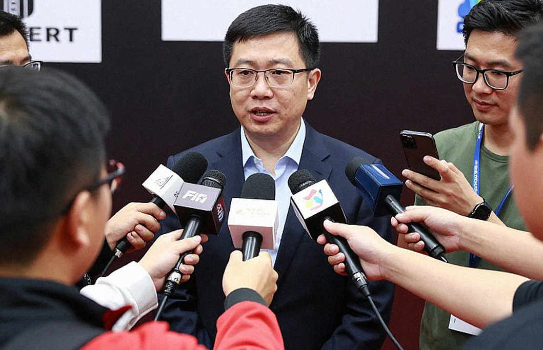 Buổi đánh tập giữa Alwi Farhan và Kento Momota: Tín hiệu chuẩn bị của Indonesia trước Á vận hội 2026